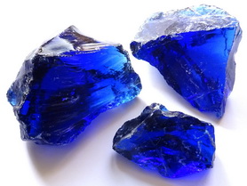 Glassteine | Glasbrocken blau-kobaltblau transparent. Großmengen sofort günstig ab Lager 